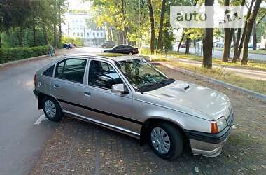 Хэтчбек Opel Kadett 1992 в Виннице