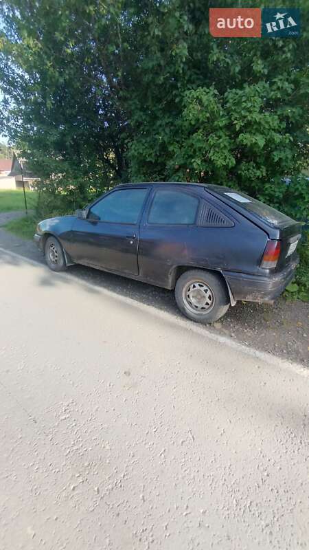 Хэтчбек Opel Kadett 1988 в Ужгороде фото 6 Хэтчбек Opel Kadett 1988 в Ужгороде