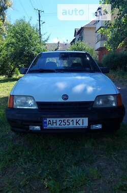 Седан Opel Kadett 1991 в Кам'янському