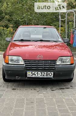 Седан Opel Kadett 1987 в Луцке