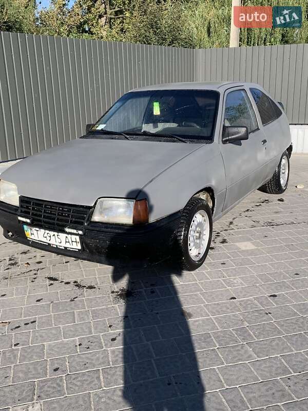 Хэтчбек Opel Kadett 1986 в Городенке фото 6 Хэтчбек Opel Kadett 1986 в Городенке