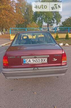 Седан Opel Kadett 1990 в Черкасах