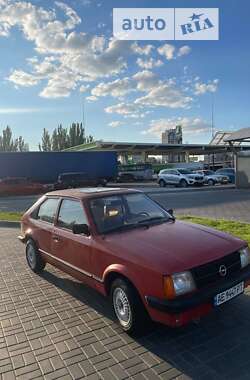 Хэтчбек Opel Kadett 1983 в Днепре