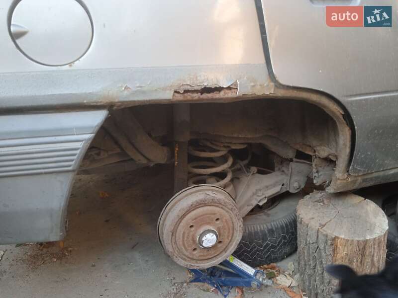 Седан Opel Kadett 1991 в Ольшанах