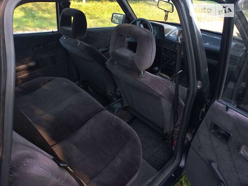 Седан Opel Kadett 1991 в Рівному