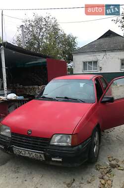 Седан Opel Kadett 1986 в Києві