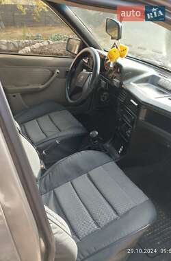 Седан Opel Kadett 1988 в 