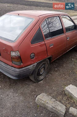 Хетчбек Opel Kadett 1985 в Селещині