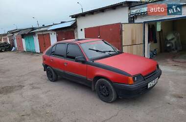 Седан Opel Kadett 1990 в Рівному