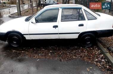 Седан Opel Kadett 1990 в Харкові