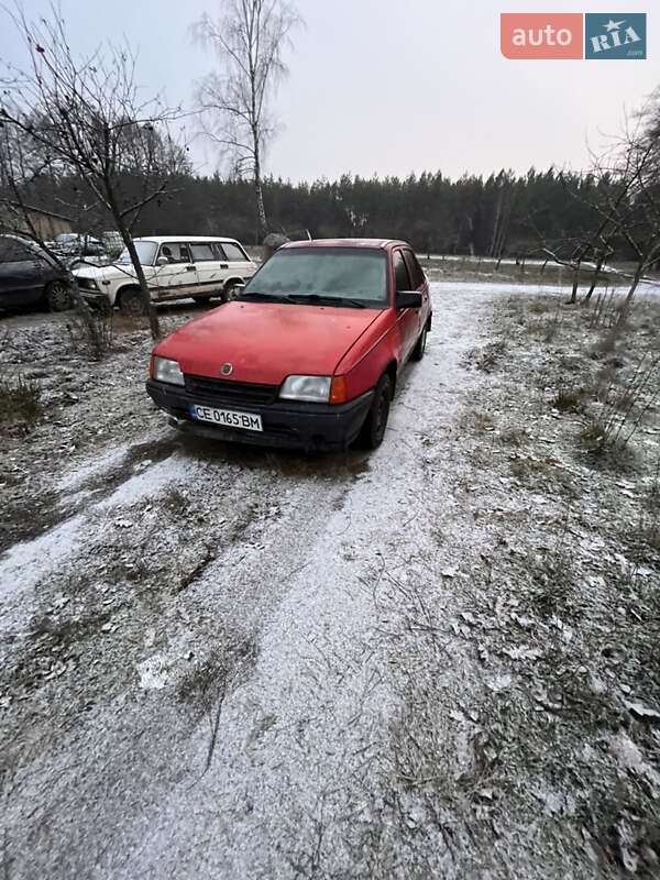 Седан Opel Kadett 1990 в Львові