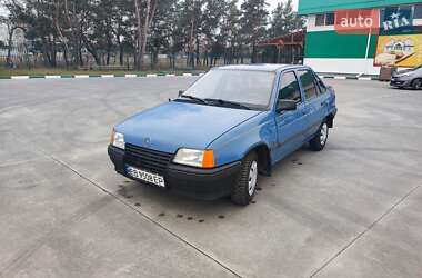 Седан Opel Kadett 1988 в Павлограде