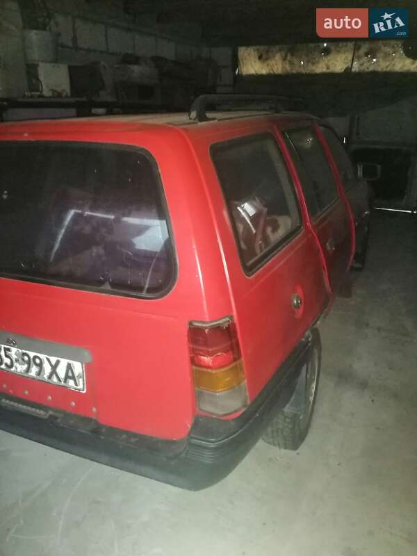 Универсал Opel Kadett 1988 в Сумах