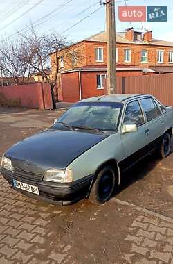 Седан Opel Kadett 1986 в Сумах