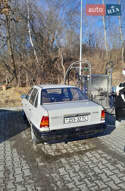 Седан Opel Kadett 1988 в 