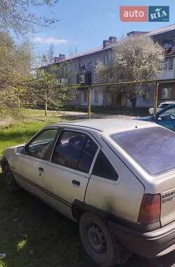 Хэтчбек Opel Kadett 1991 в 