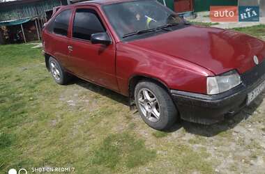 Хэтчбек Opel Kadett 1985 в 