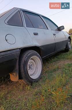 Седан Opel Kadett 1987 в 