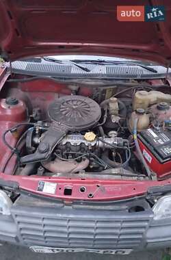 Хетчбек Opel Kadett 1988 в 