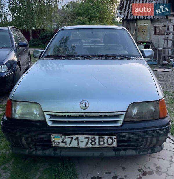 Седан Opel Kadett 1991 в 