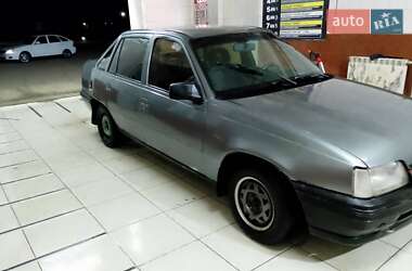 Седан Opel Kadett 1986 в 