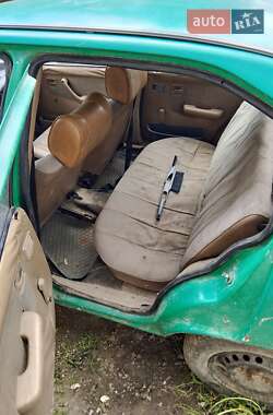 Хэтчбек Opel Kadett 1985 в 