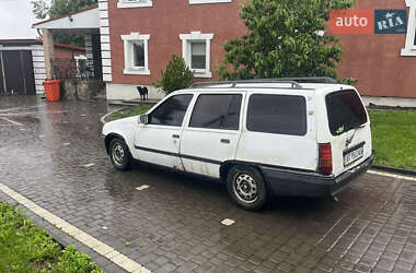 Универсал Opel Kadett 1988 в 