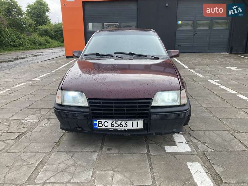 Хэтчбек Opel Kadett 1988 в Львове фото 2 Хэтчбек Opel Kadett 1988 в Львове