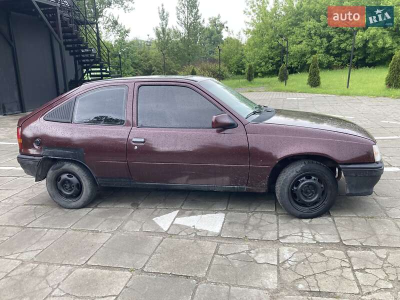 Хэтчбек Opel Kadett 1988 в Львове фото 14 Хэтчбек Opel Kadett 1988 в Львове