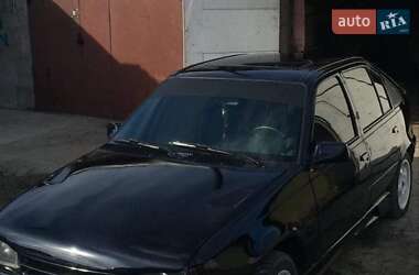 Хэтчбек Opel Kadett 1988 в Вышгороде