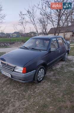 Седан Opel Kadett 1990 в Мурафе