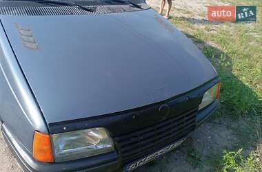 Хетчбек Opel Kadett 1988 в Бучачі
