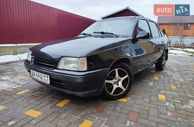 Седан Opel Kadett 1989 в Киеве