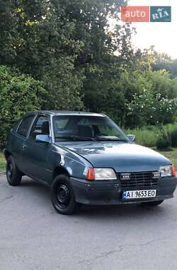 Хэтчбек Opel Kadett 1985 в Володарке
