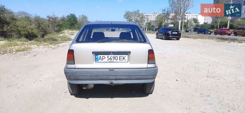 Хэтчбек Opel Kadett 1987 в Запорожье фото 4 Хэтчбек Opel Kadett 1987 в Запорожье