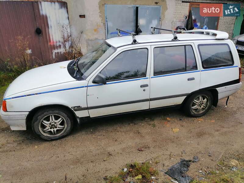 Універсал Opel Kadett 1988 в Володимирці