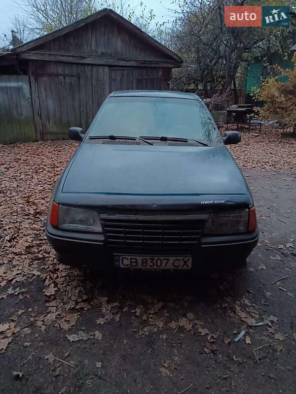 Хэтчбек Opel Kadett 1987 в Корюковке фото 7 Хэтчбек Opel Kadett 1987 в Корюковке