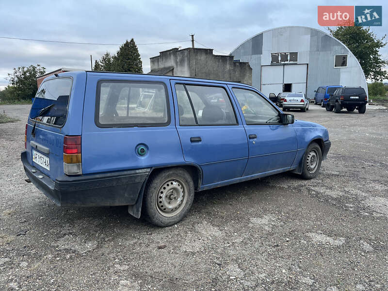 Універсал Opel Kadett 1988 в Городенці