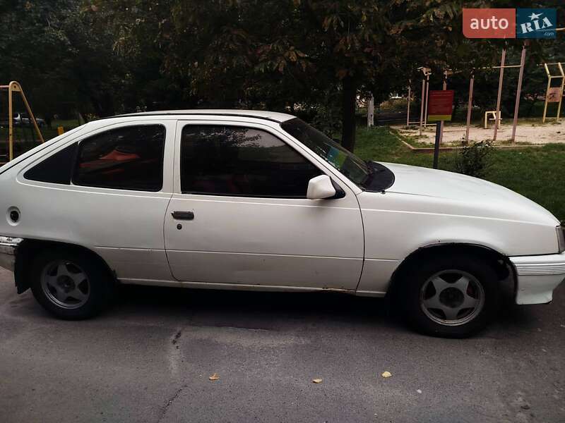 Хэтчбек Opel Kadett 1986 в Борисполе