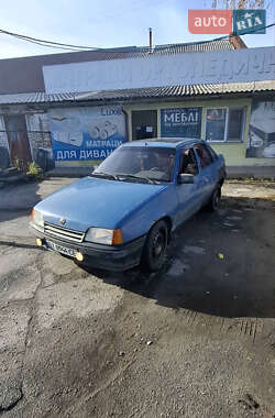 Седан Opel Kadett 1989 в Полтаве