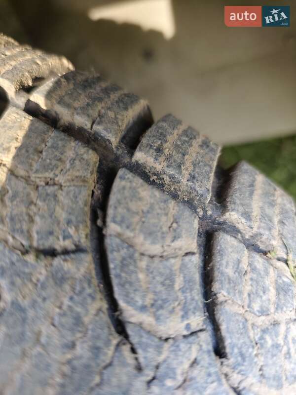 Седан Opel Kadett 1988 в Черновцах