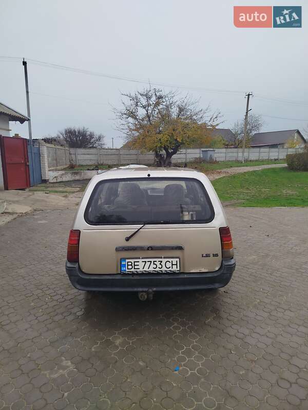 Универсал Opel Kadett 1991 в Николаеве фото 5 Универсал Opel Kadett 1991 в Николаеве