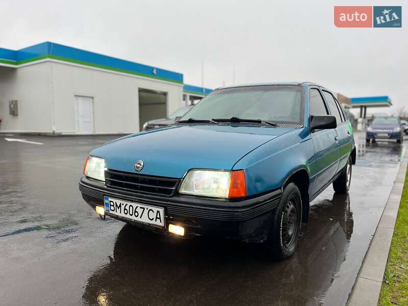 Хэтчбек Opel Kadett 1985 в Шостке фото 2 Хэтчбек Opel Kadett 1985 в Шостке