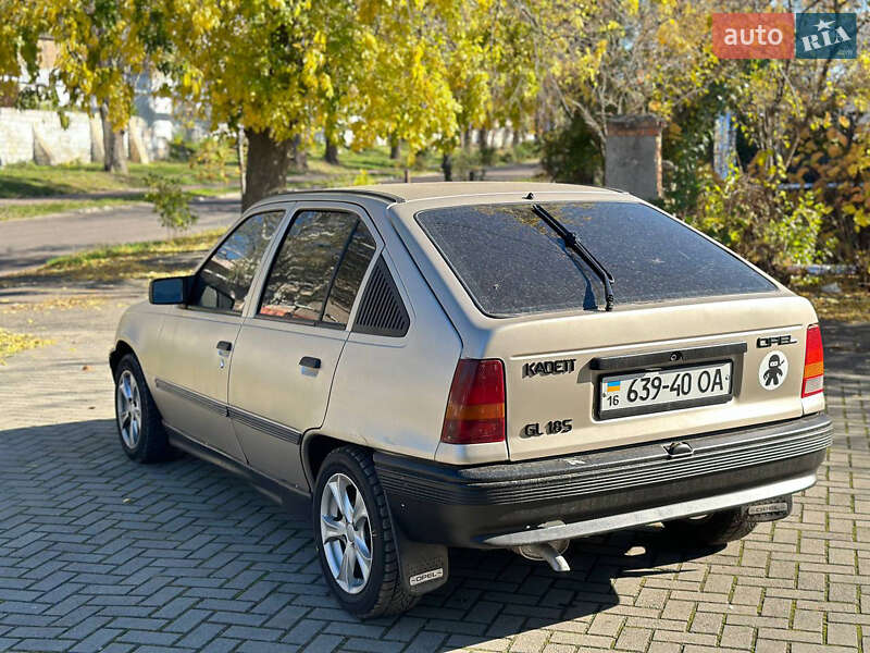 Хетчбек Opel Kadett 1988 в Миколаєві