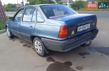 Седан Opel Kadett 1989 в Охтирці