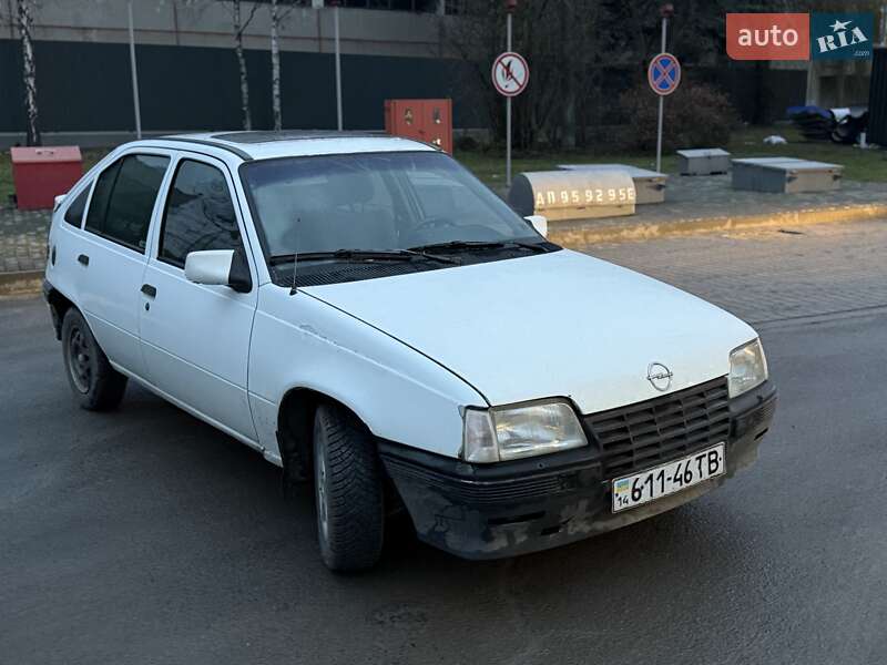 Хэтчбек Opel Kadett 1987 в Львове