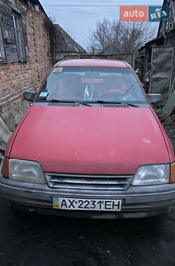 Седан Opel Kadett 1989 в Харкові