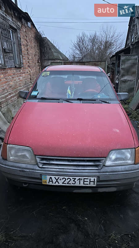 Седан Opel Kadett 1989 в Харькове фото Седан Opel Kadett 1989 в Харькове