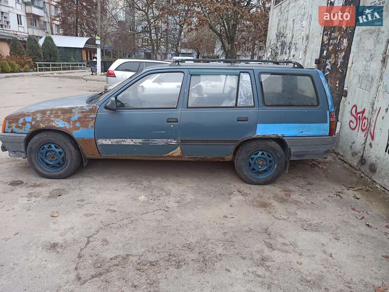 Универсал Opel Kadett 1987 в Запорожье фото 4 Универсал Opel Kadett 1987 в Запорожье