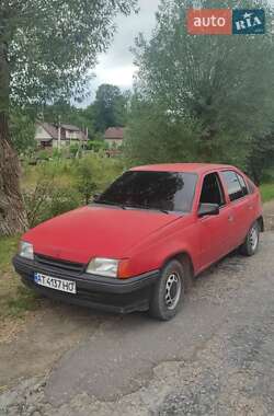 Хэтчбек Opel Kadett 1991 в Надворной